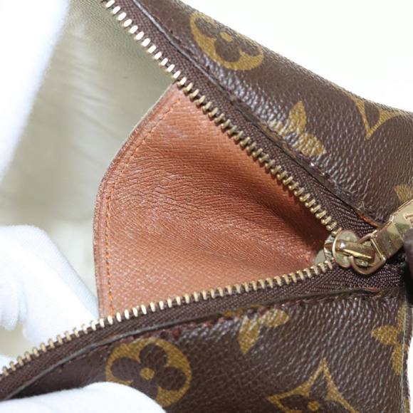 LOUIS VUITTON Monogram Trousse Demi Ronde Cosmetic Pouch M47520 LV Auth 76246 - Picture 11 of 16